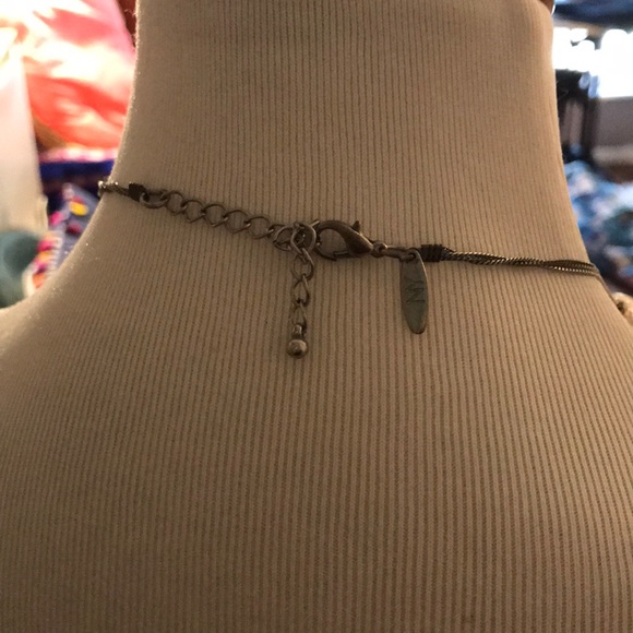 🌟HP🌟 Gorgeous Statement Necklace - Picture 2 of 4